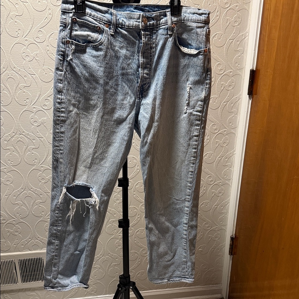 GAP Women’s Relaxed Light Blue Jeans